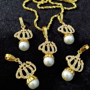 Beautiful Allah pendant (Muslim religious jewelry)